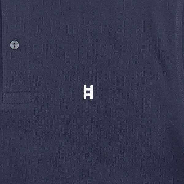 Polo manga corta H bordada Precio de oferta
